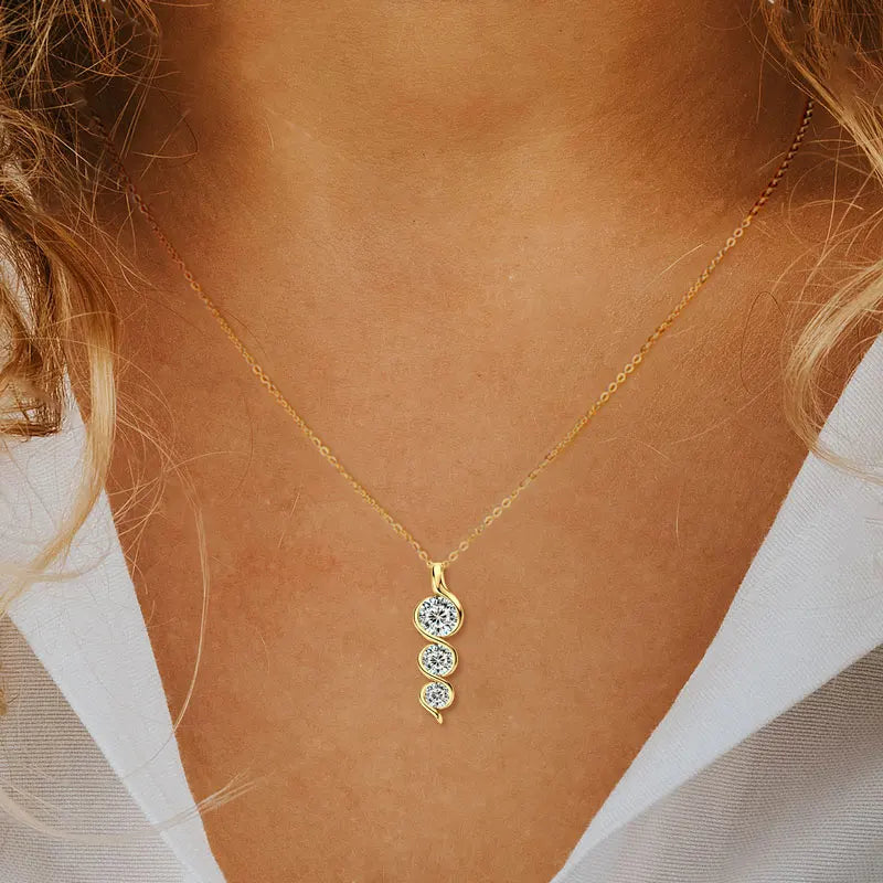 Eternal Twist™ Moissanite Necklace – Wedding & Gift Edition