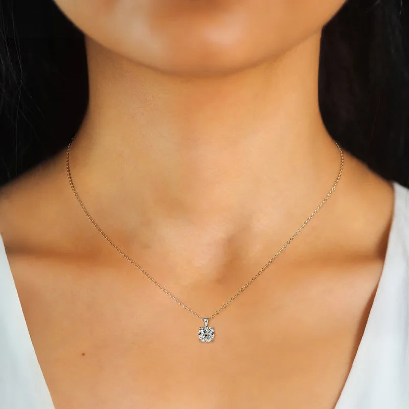 Veloura™ Classic Moissanite Necklace