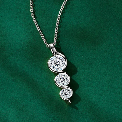 Eternal Twist™ Moissanite Necklace – Wedding & Gift Edition